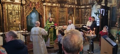 Free HTML5 Template by FreeHTML5.co