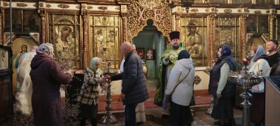 Free HTML5 Template by FreeHTML5.co